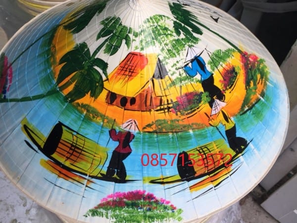 ở đâu có vẽ nón lá theo yêu cầu