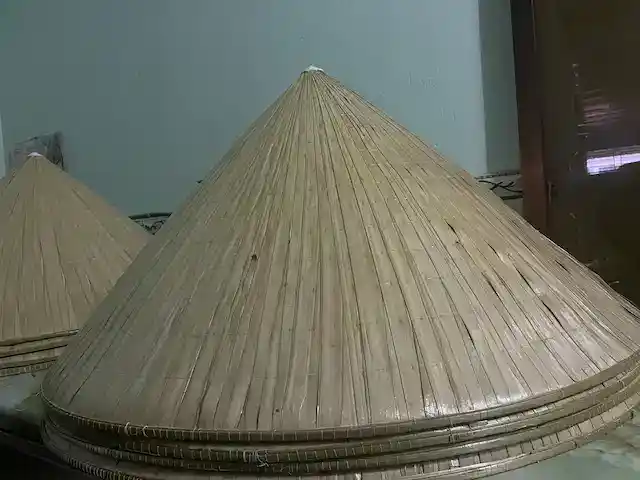 nón lá đủ size