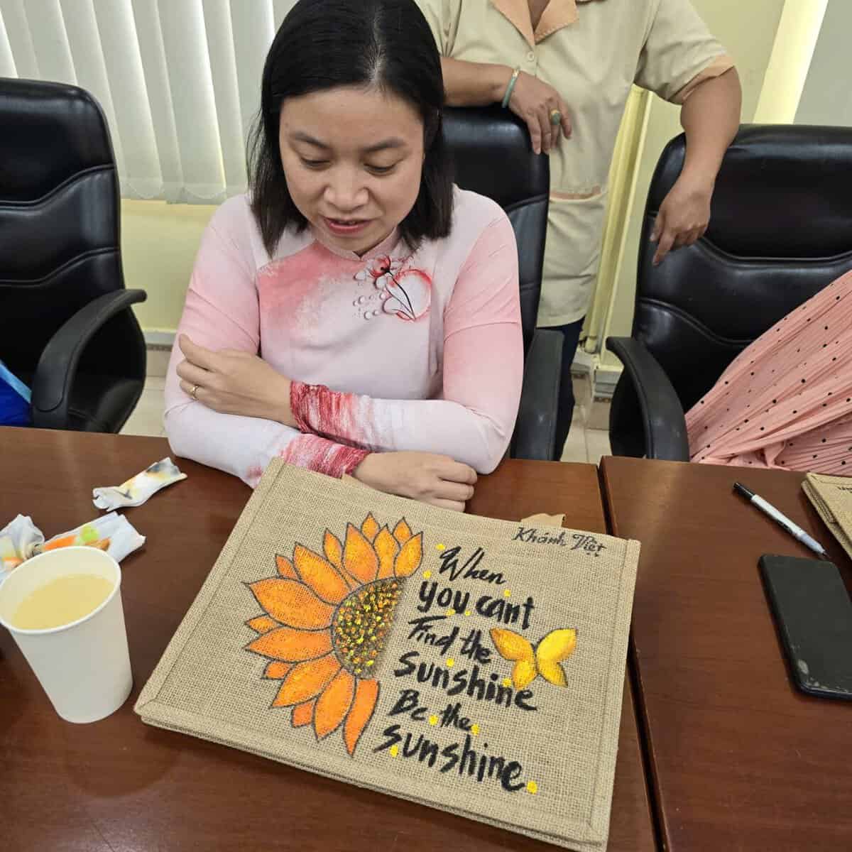 grass bag painting workshop for tour groups in Ho Chi Minh City