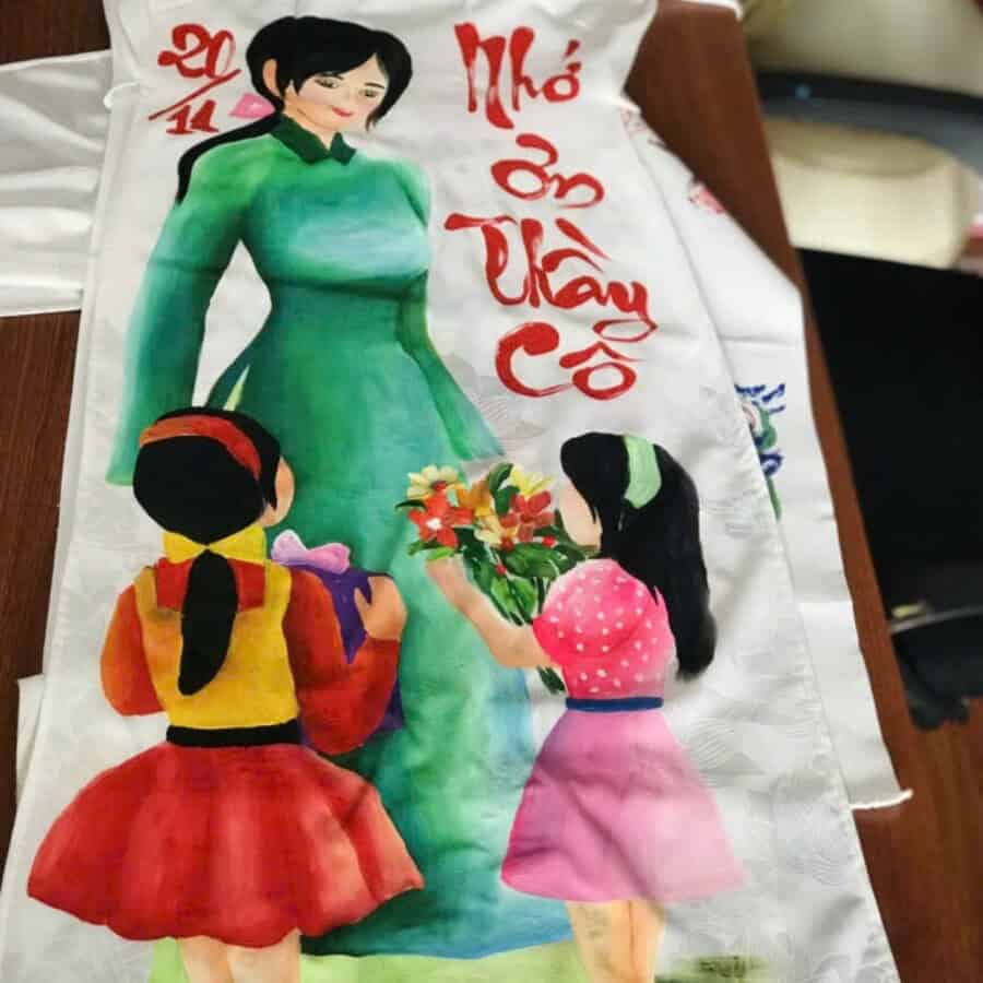 Áo dài biểu diễn cho học sinh và chương trình văn nghệ