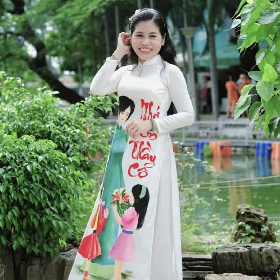 áo dài vẽ tay