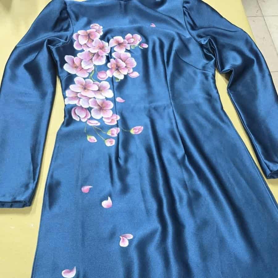 giá vẽ áo dài