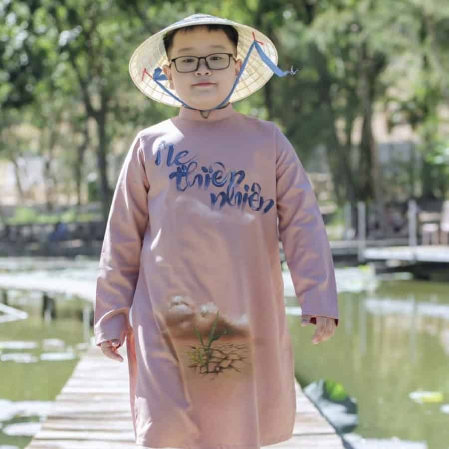 giá vẽ áo dài