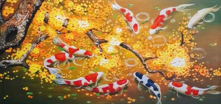 Mẫu tranh tường cá chép phong thủy bơi giữa lá vàng, họa sĩ vẽ tay
