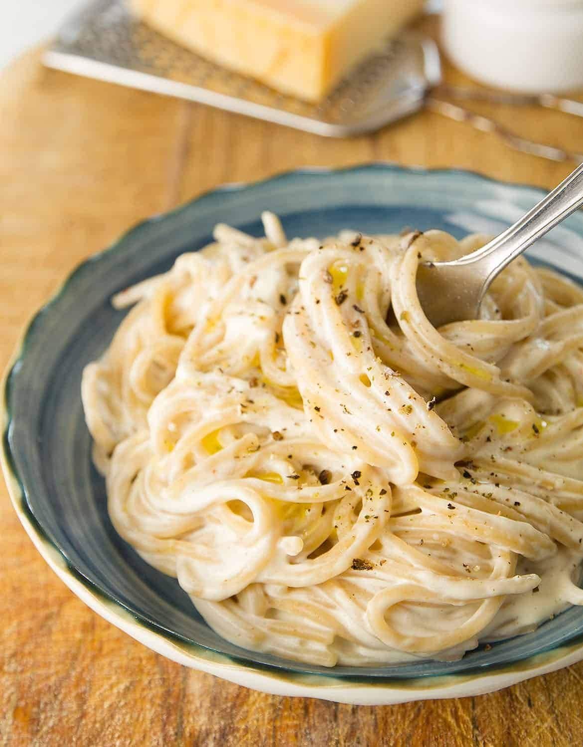 Cream cheese pasta in a creamy white sauce ready in 10 minutes