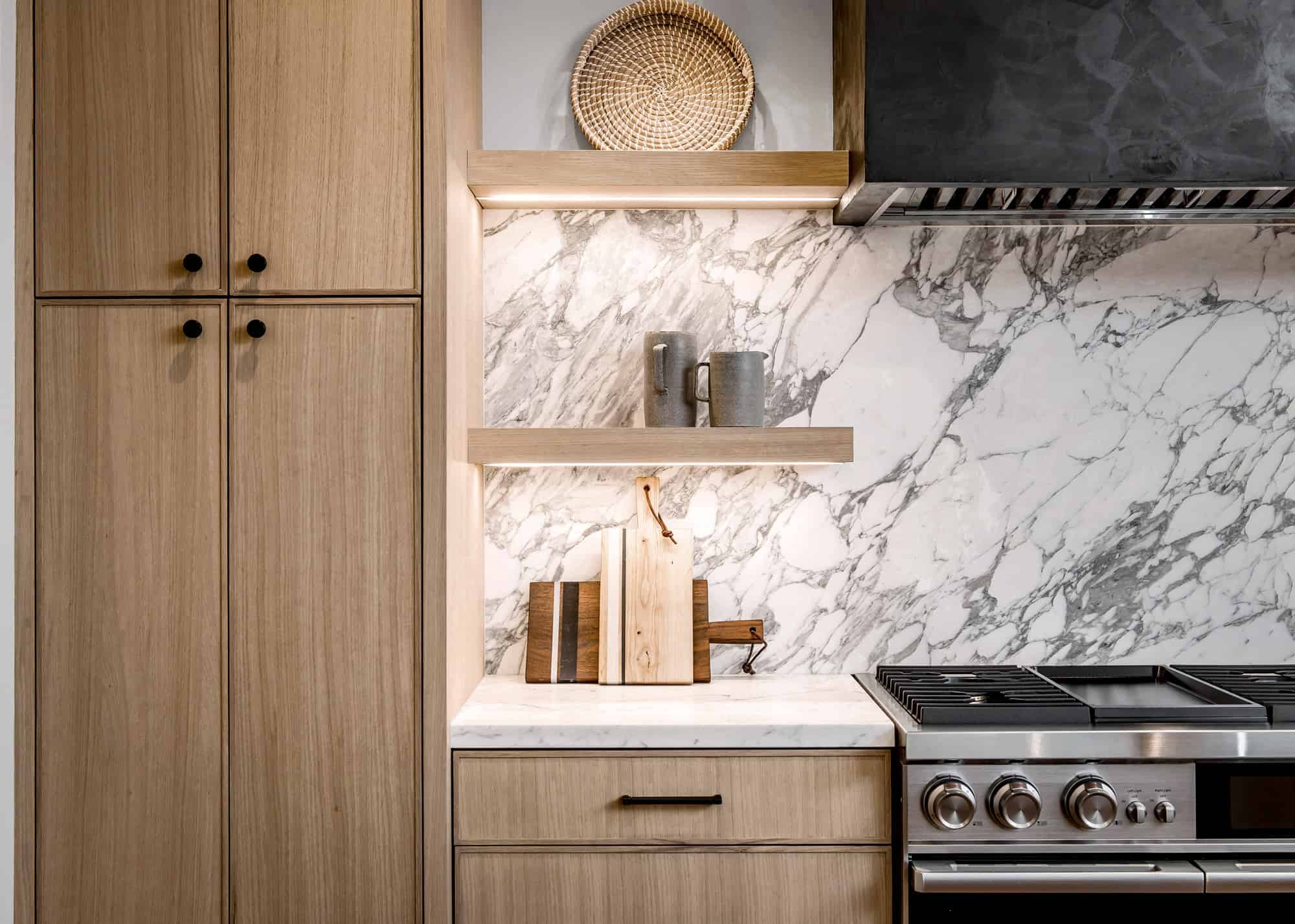 Compact modern kitchen