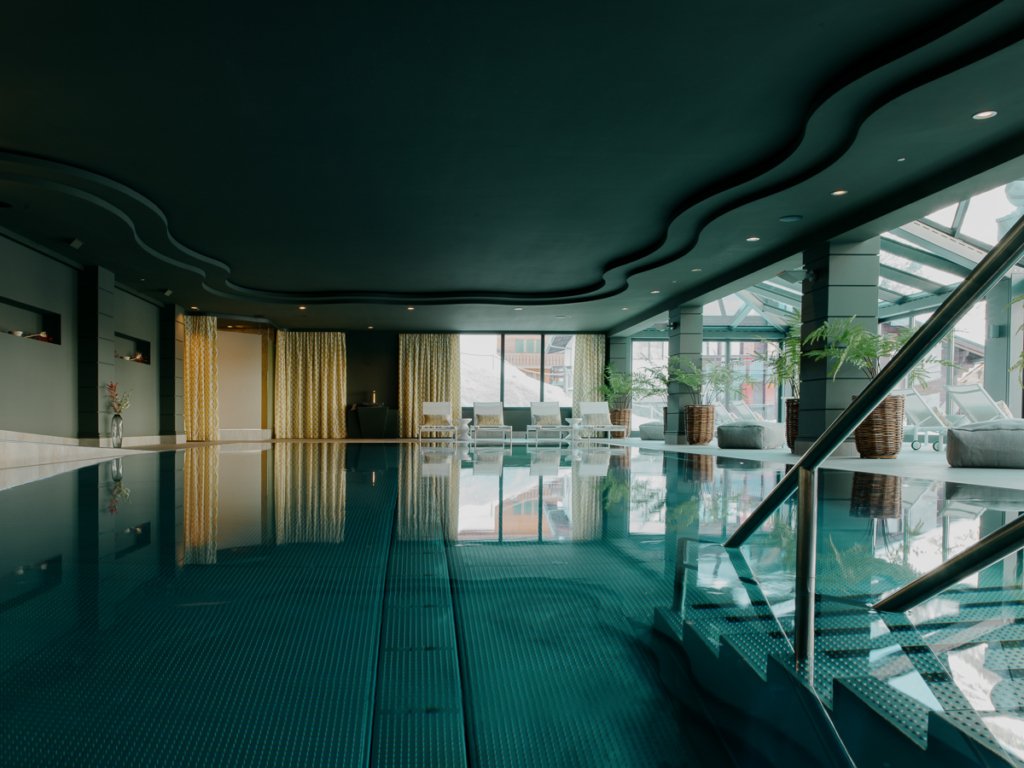 A beautiful teal pool in the Beausite, Zermatt.