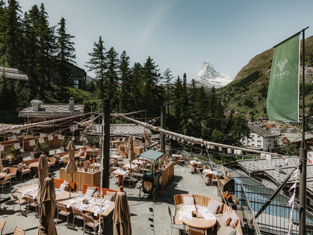 Cervo dining terrace in summer.
