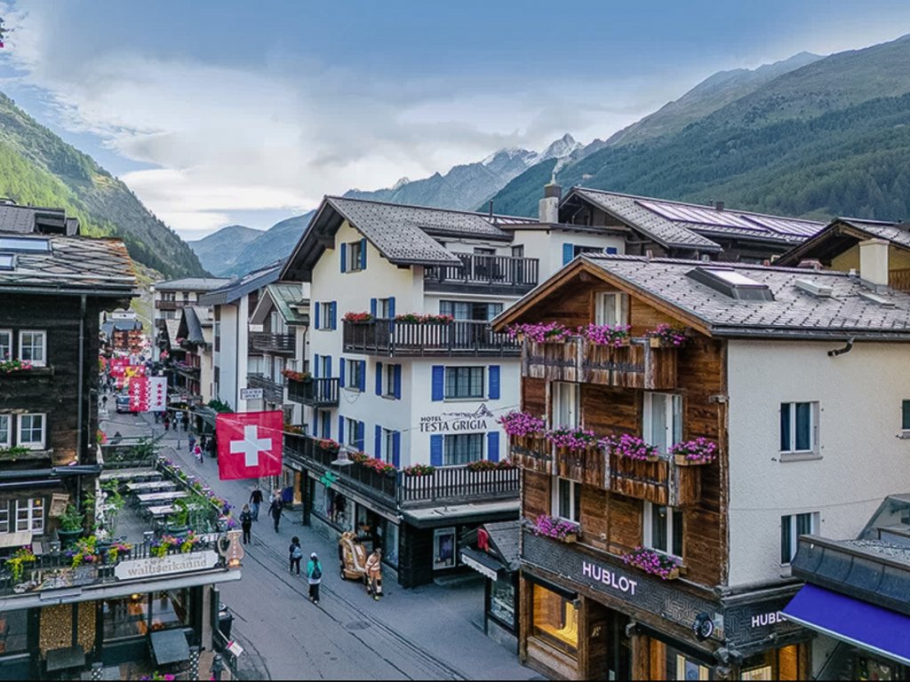 Hotel Garni Testa Grigia, a great budget hotel on Zermatt highstreet, top recommendations for Switzerland.