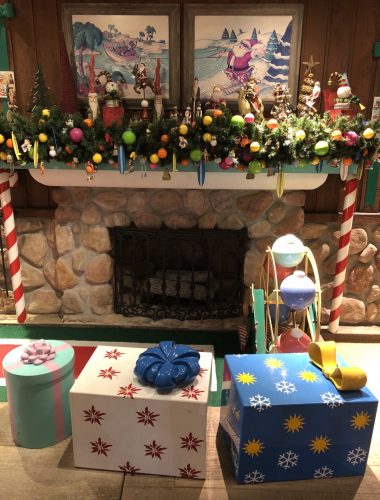 Winter Summerland: A Christmas Themed Mini Golf Course at Disney World 3 Winter Summerland: A Christmas Themed Mini Golf Course at Disney World 3