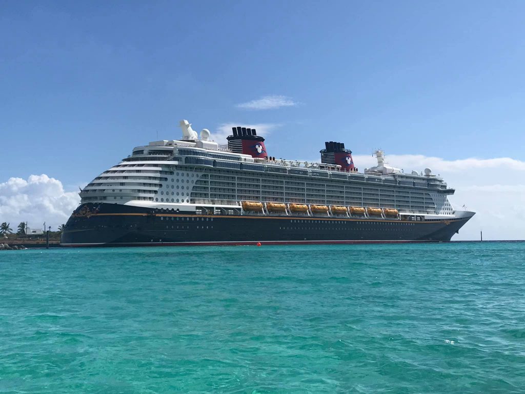 Does Disney Cruise Line offer any discounts? 4 dream
