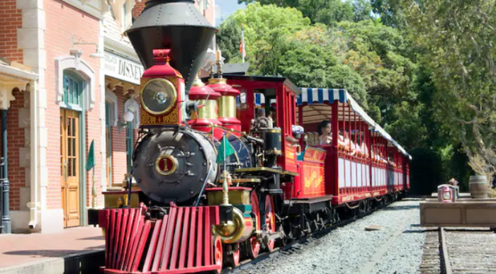 What Tours are Offered at Disneyland Resort? 3