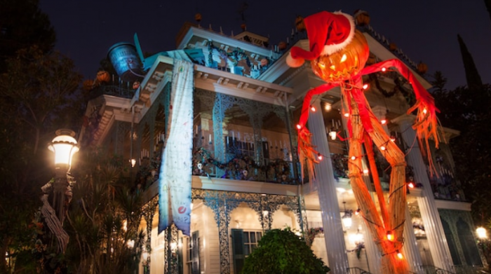 What Tours are Offered at Disneyland Resort? 4