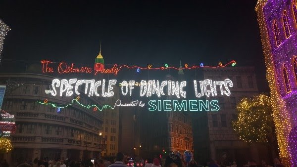 Osborne Family Spectacle of Dancing Lights
