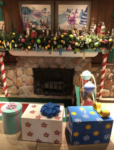 Winter Summerland: Disney World’s Christmas Themed Mini-Golf Course 2
