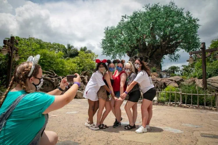 Disney World to Relax Face Mask Policy for outdoor photos 2 girls trip