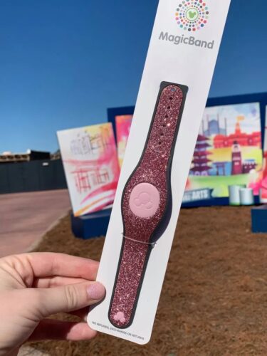 Coming Soon: Your Phone Will Act As Your MagicBand At Disney World 2 magicband