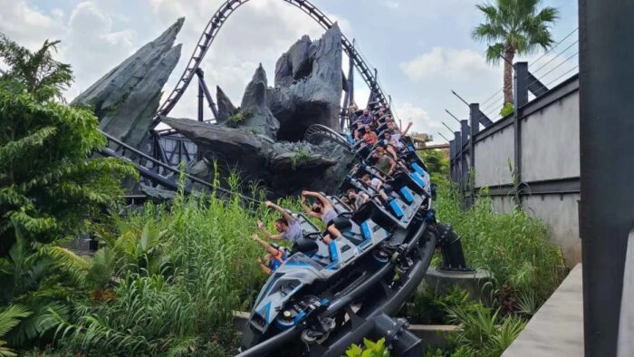 Disney World And Universal Are Hiring For The Following Positions 3 Universal jobs