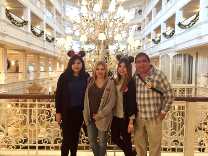 Things Every Disney Addict Must Try At Least Once! 11 Things Every Disney Addict Must Try At Least Once! 10
