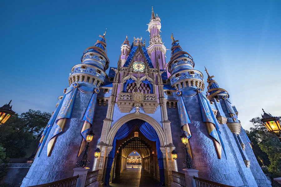 What Day of the Week Should You Visit Each Disney Park? 2 week