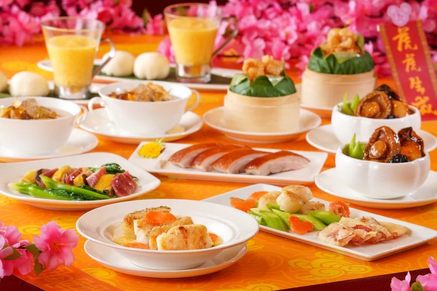 Celebrate The Lunar New Year With These Delicious Treats At Disney Parks Around The World! 14 hong kong disneyland