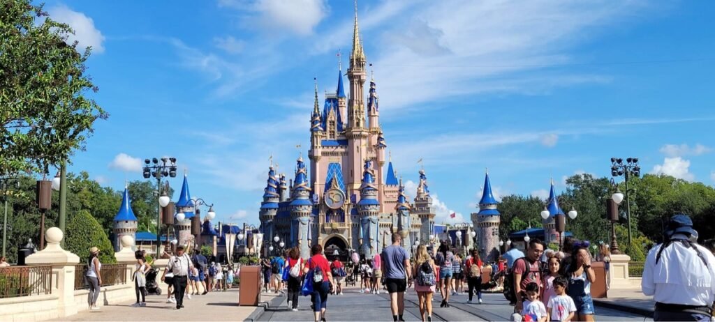 Disney World and Disneyland to remove Mask Mandates starting on Feb 17th 2 Disney World and Disneyland to remove Mask Mandates starting on Feb 17th 2
