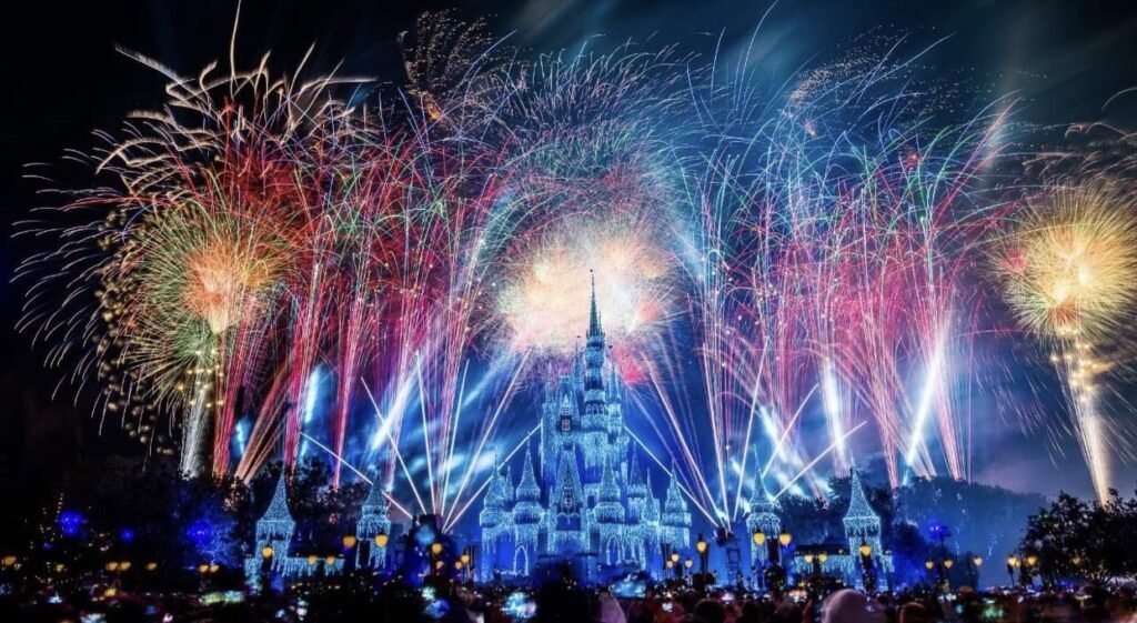 5 Best Disney World Hotels to see the Fireworks 8 5 Best Disney World Hotels to see the Fireworks 8