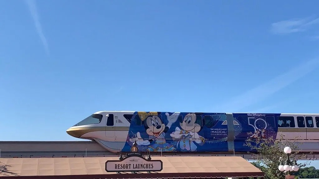 6 Transportation Options To Get Around The Walt Disney World Resort! 3 Transportation options