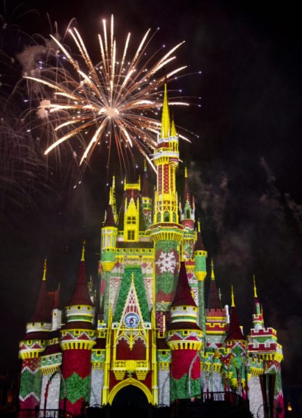 Everything we know about the return of Mickey’s Very Merry Christmas Party 5 Everything we know about the return of Mickey’s Very Merry Christmas Party 2