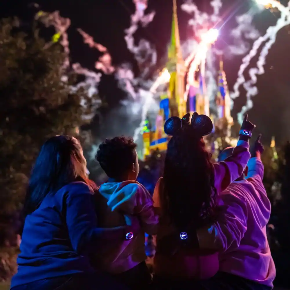 Experience More Magic With All The New Features On Your MagicBand+! 3 MagicBand+