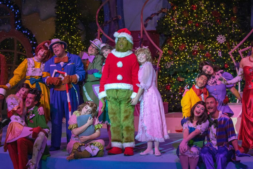 The Holidays 2022 Celebration Is Back To Universal Orlando Resort In November! 5 Holidays 2022 Celebration