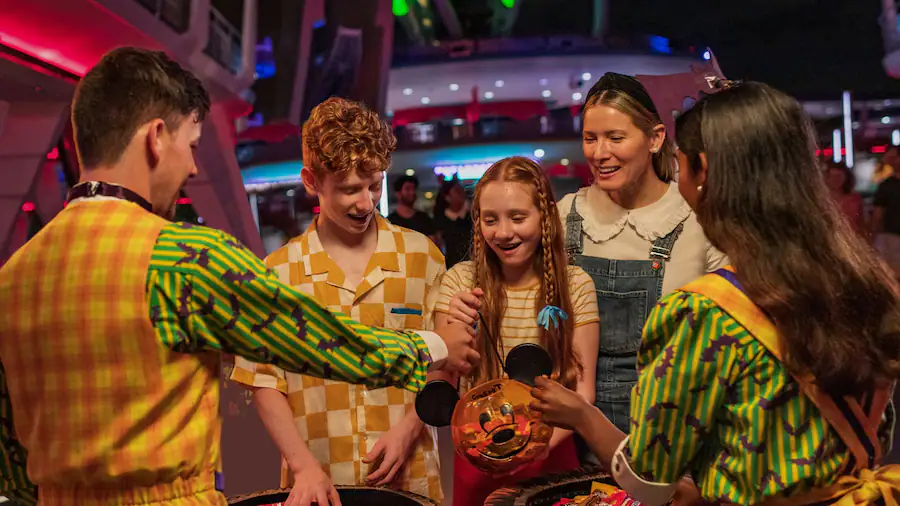 Go To Guide To Mickey's Not So Scary Halloween Party 2022! 7 Mickey's Not So Scary Halloween Party
