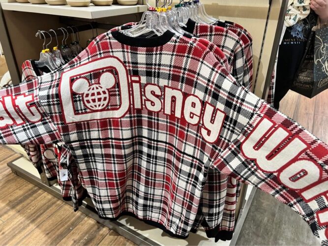 Disney Delivers With The Holiday Merchandise At Disney World And ShopDisney! 9 Holiday merchandise