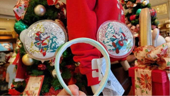 Disney Delivers With The Holiday Merchandise At Disney World And ShopDisney! 38 Holiday merchandise