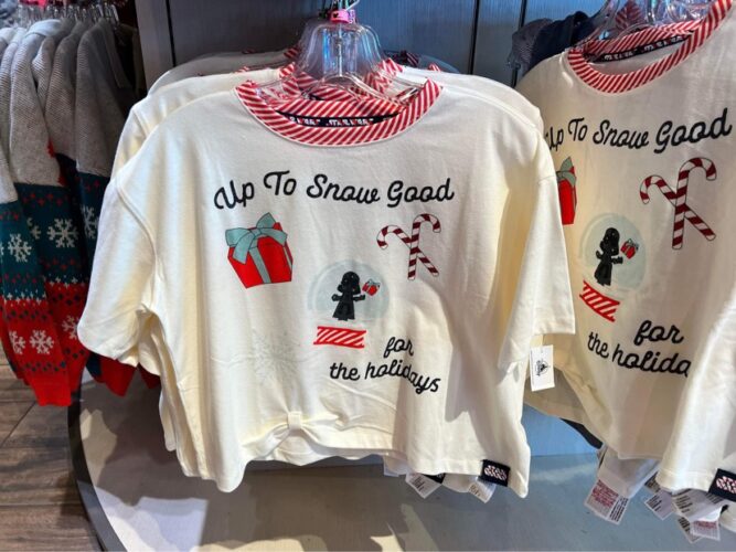 Disney Delivers With The Holiday Merchandise At Disney World And ShopDisney! 23 Holiday merchandise