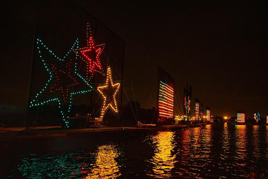 What can you do for Free at Disney World? 10 water pageant