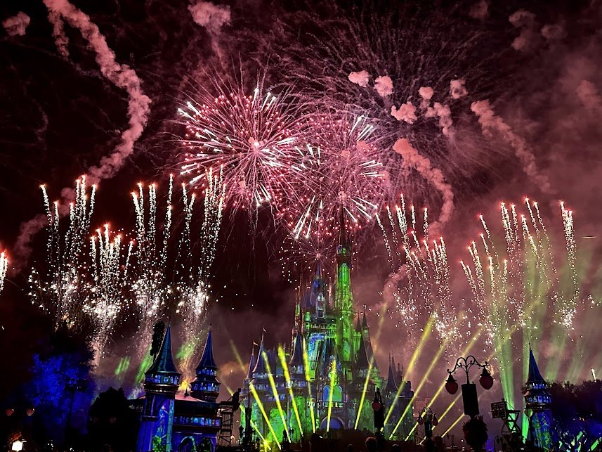 10 Tips for Conquering Mickey's Not So Scary Halloween Party 6 fireworks 1