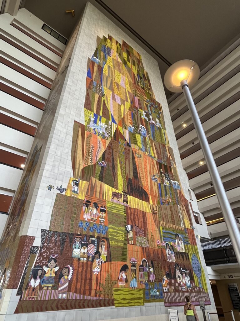 Five Reasons We Love The Contemporary Resort 15 Blair Wall