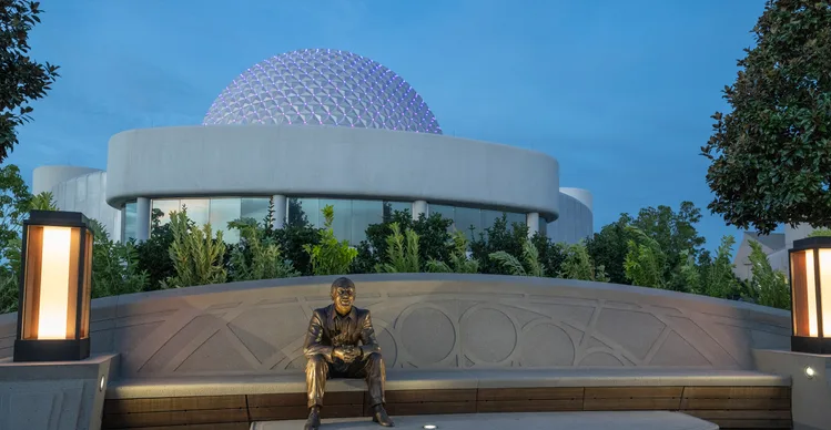 "Walt the Dreamer" Statue To Be Unveiled at EPCOT on December 5th 2 walt the dreamer 2
