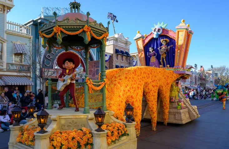 Guide to 'Magic Happens' Parade at Disneyland 3 coco