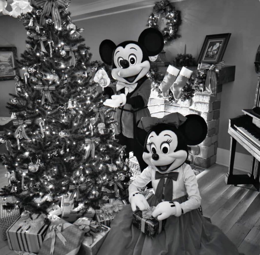 Unwrapping the Archives: 12 Rare Disney Photos to Kick Off Your Holiday Cheer! 9 12 Rare Disney Photos