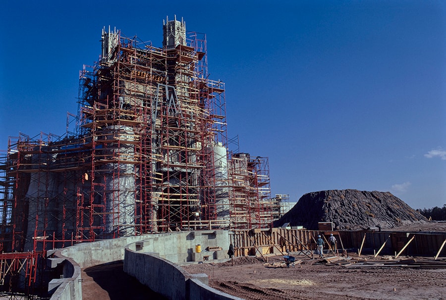 A Glimpse into History: 7 Rare Photos from Walt Disney World's Groundbreaking 2 cinderella castle