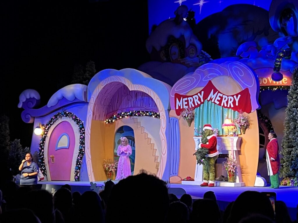 Holiday Celebrations Return to Universal Orlando Resort 2 Holiday Celebrations Return to Universal Orlando Resort grinch show