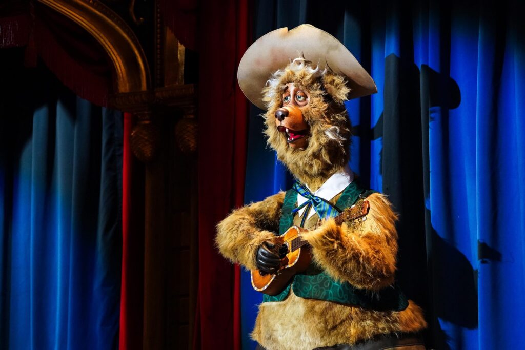 The Stars of the Show: A Guide to the Country Bear Musical Jamboree Cast 10 IMG 1350