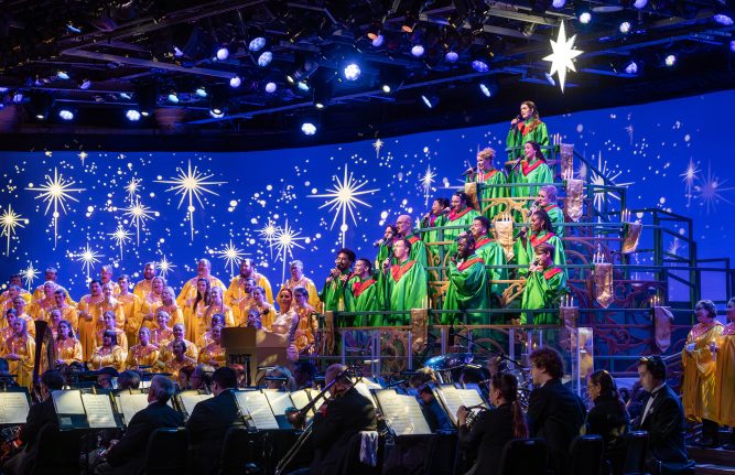 A Magical Christmas at Walt Disney World: Your Complete Guide 2 candlelight