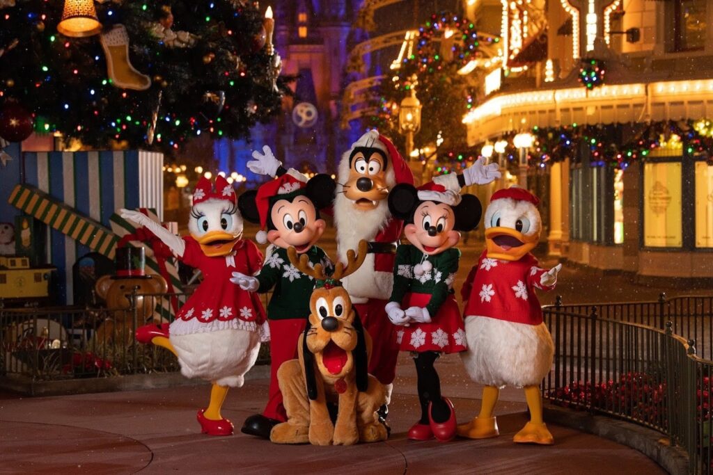 Christmas vs. Halloween: Why Disney World Shines Brighter During the Holidays 10 christmas32