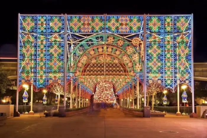 Remembering Epcot's Lights of Winter Holiday Display 1 epcotlight
