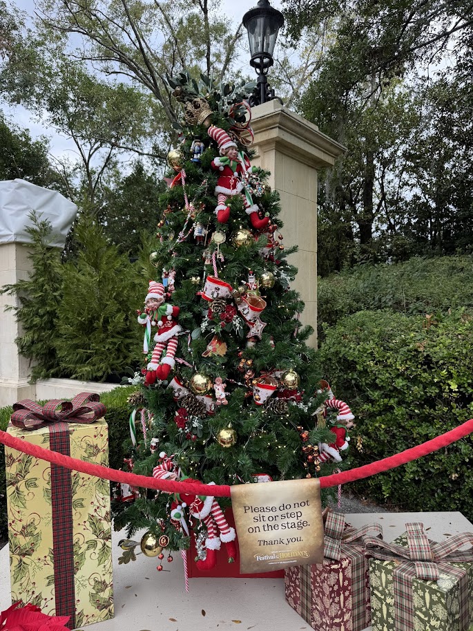A Magical First Day at EPCOT’s Festival of the Holidays 2024 2 eh36