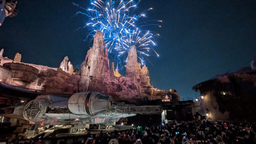 Disneyland's Season of the Force: Our Full Review 6 Disneyland's Season of the Force: Our Full Review 5
