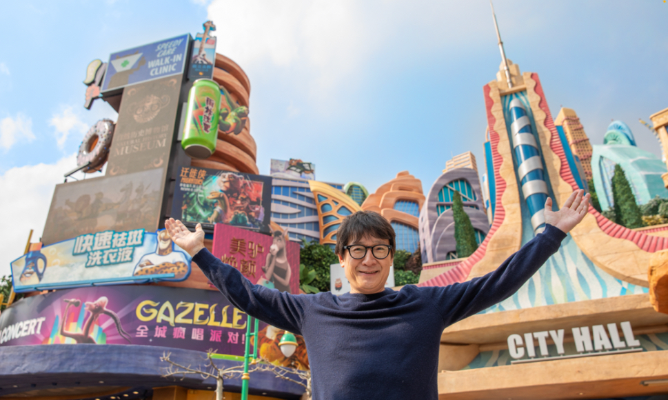 Celebs Enjoy the Magic at Disney Parks This Season 6 Disney Parks